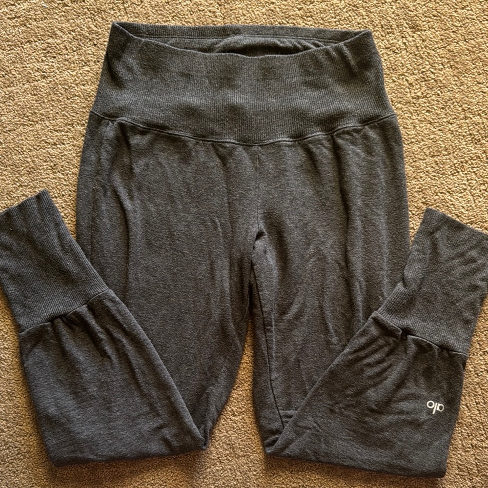 ALO Women’s Gray sweatpants XS/S petite